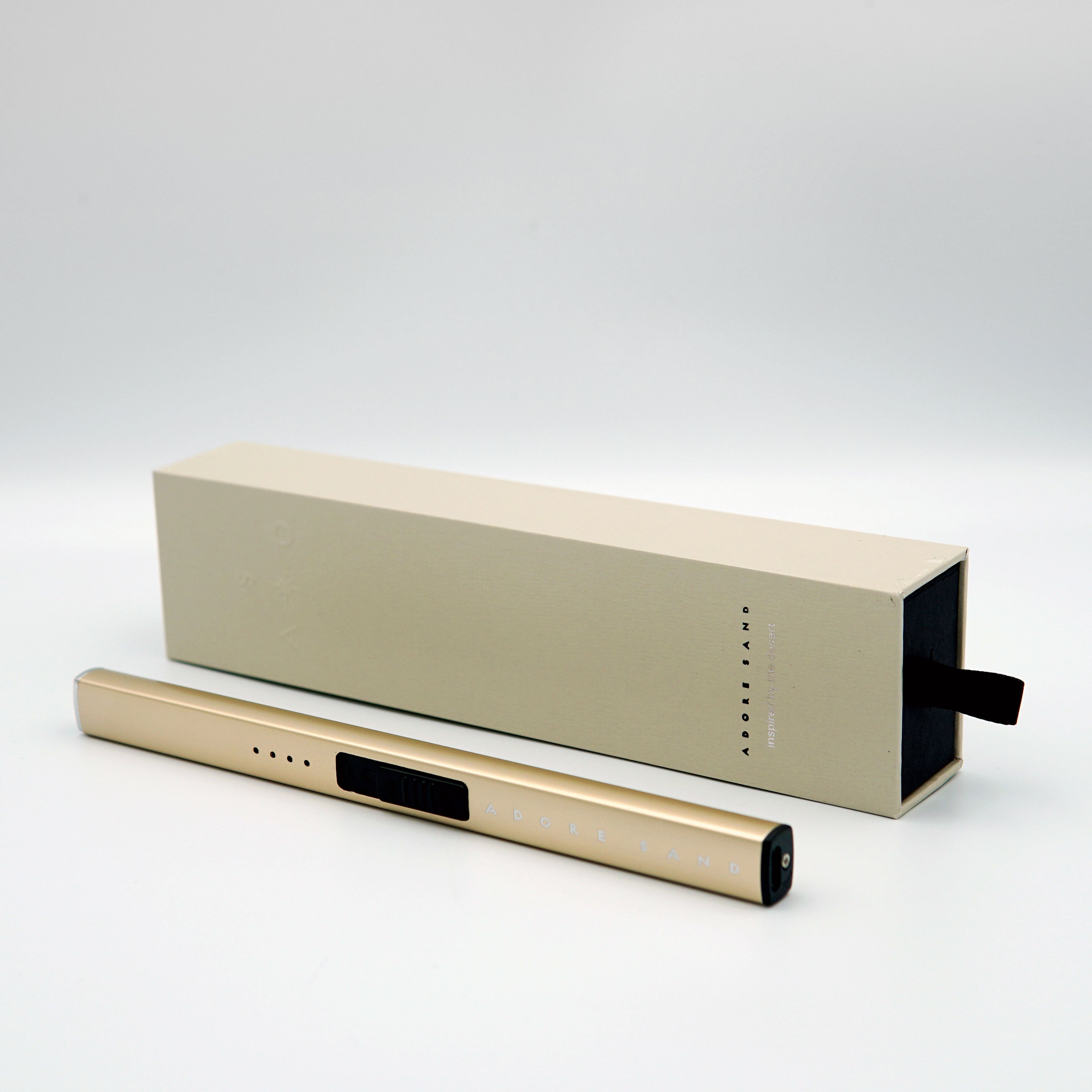 الولاعة الإلكترونية الفاخرة من Adore Sand