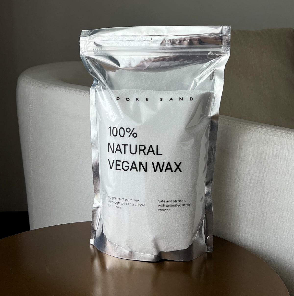 شمعة Adore Sand — وزن ١ كجم مع الفتائل